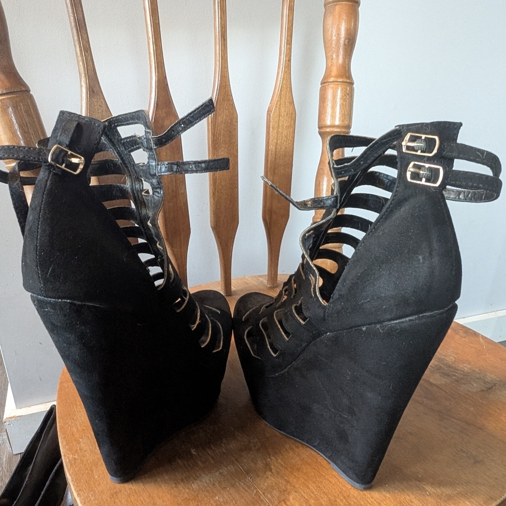 JustFab Black Strappy Wedge Sandals - Picture 2 of 3